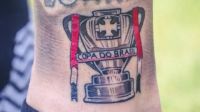 Calleri faz tatuagem de troféu da Copa do Brasil do São Paulo