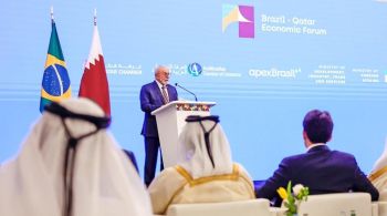 Presidente participou do Fórum Empresarial com empresários em Doha nesta quinta-feira (30); petista viaja a Dubai para a COP28
