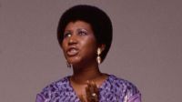 Herança de Aretha Franklin é definida graças a testamento achado dentro de sofá