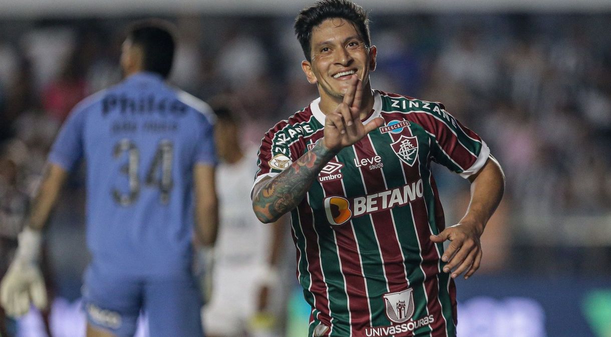 Germán Cano comemora o gol que marcou sobre o Santos na Vila Belmiro