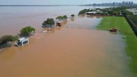 CT do Internacional alaga, e time treina no Beira-Rio; veja