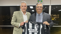 “Ser botafoguense é uma emoção única”, diz Flávio Dino após novo empate do Botafogo