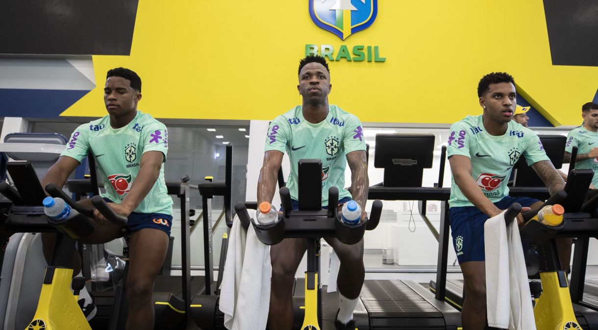 Endrick, Vinicius Junior e Rodrygo em trabalho generativo na Seleção Brasileira