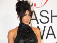 Kim Kardashian mostra tatuagem escondida há dois anos: “Ninguém vê”