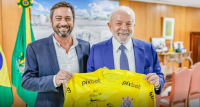 Presidente do Corinthians se encontra com Lula no Palácio do Planalto