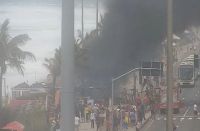 RJ: Incêndio atinge quiosque na Barra da Tijuca