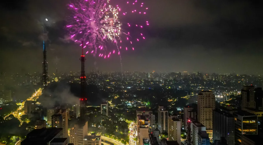 Foi-se o tempo em que passar o ano novo em São Paulo era sinônimo de tédio; espaços da capital paulista organizam suas festas para a chegada de 2024