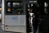 Passagem de ônibus pode aumentar R$ 0,31 com veto da desoneração da folha, diz associação