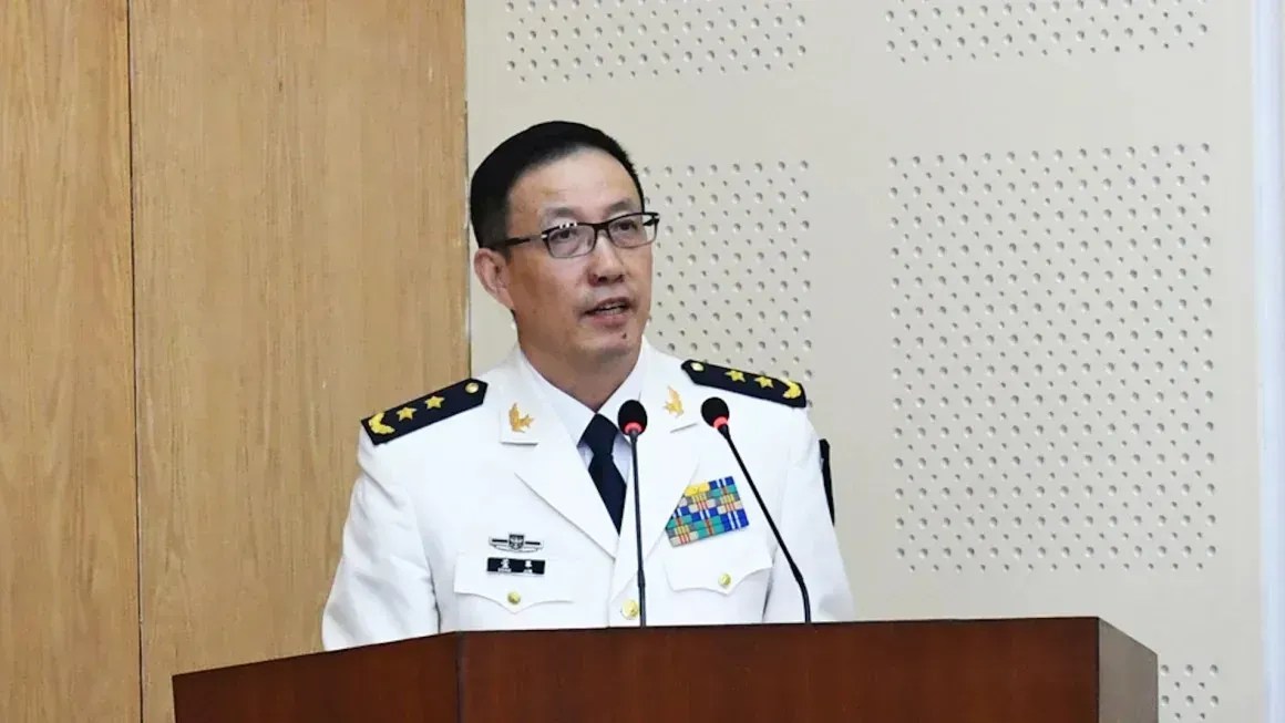 O novo ministro da Defesa da China, Dong Jun