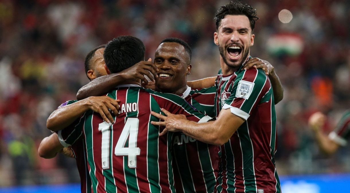 Arias comemora o primeiro gol do Fluminense contra o Al Ahly