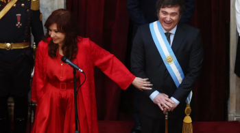 Javier Milei foi empossado neste domingo (10) no Congresso Nacional como presidente da Argentina