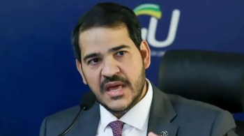 Advogado-geral da União afirma que a “competente” liderança de Moraes permitiu o enfrentamento às “tentativas de subverter as regras do jogo democrático” 
