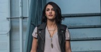 “Sorria 2”: Naomi Scott, de “Aladdin”, será protagonista da sequência