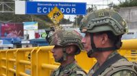 Exército do Equador patrulha fronteira com a Colômbia após aumento da violência