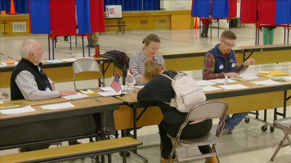 A votação começa nas primárias de New Hampshire