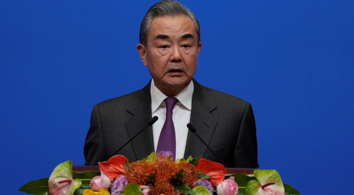 Chanceler Wang Yi em Pequim 5/1/2024 Andy Wong/Pool via REUTERS