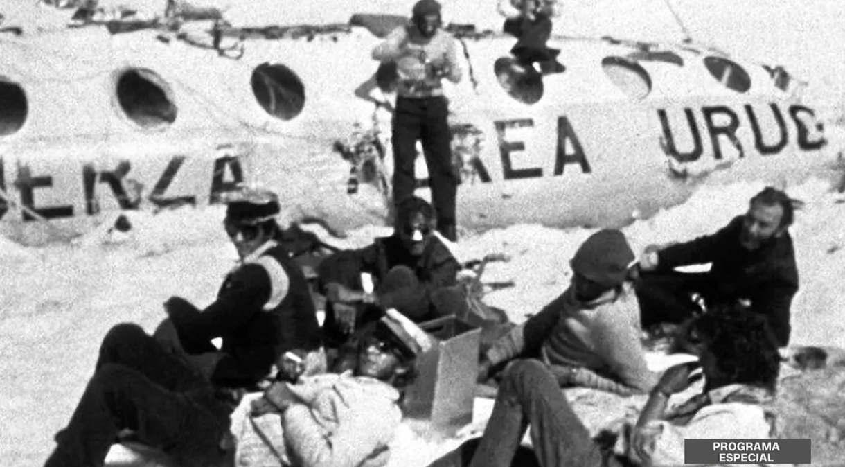"Tragédia dos Andes": acidente aéreo representado no filme "A Sociedade da Neve"