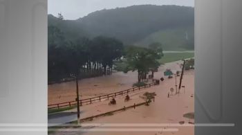 Santa Catarina foi atingida por fortes chuvas neste domingo (28)
