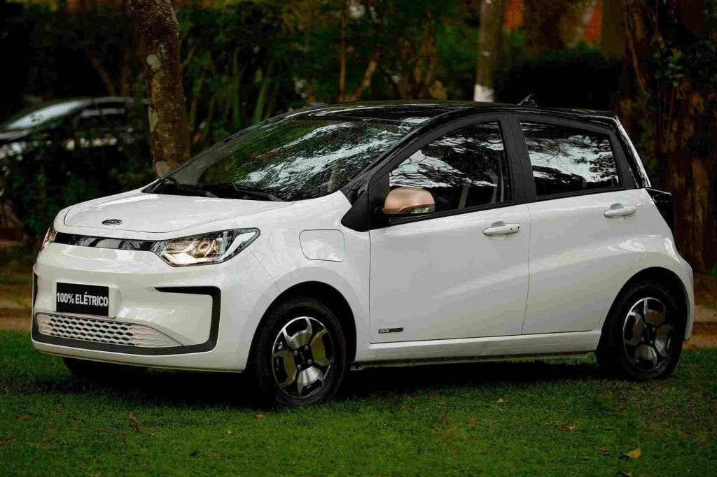 JAC i-JS2: um dos carros elétricos mais baratos do Brasil