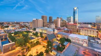 Oklahoma City é a vigésima maior cidade da América, com cerca de 700.000 habitantes 
