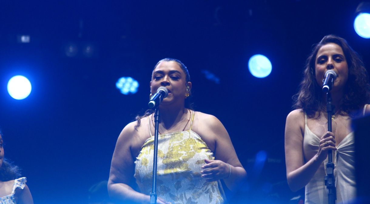 Cantora Preta Gil voltou aos palcos no Festival Virada Salvador em primeira apresentação após tratamento contra o câncer