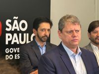 Tarcísio cita "apreço" de Bolsonaro por Nunes e diz estar construindo "frente ampla" com prefeito de SP