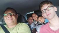 Pai, mãe, filhos e sobrinho morrem em acidente de carro na Bahia