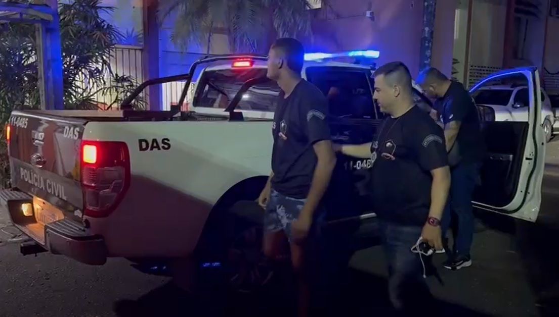 Falsa vítima chega à Delegacia Antissequestro do Rio de Janeiro