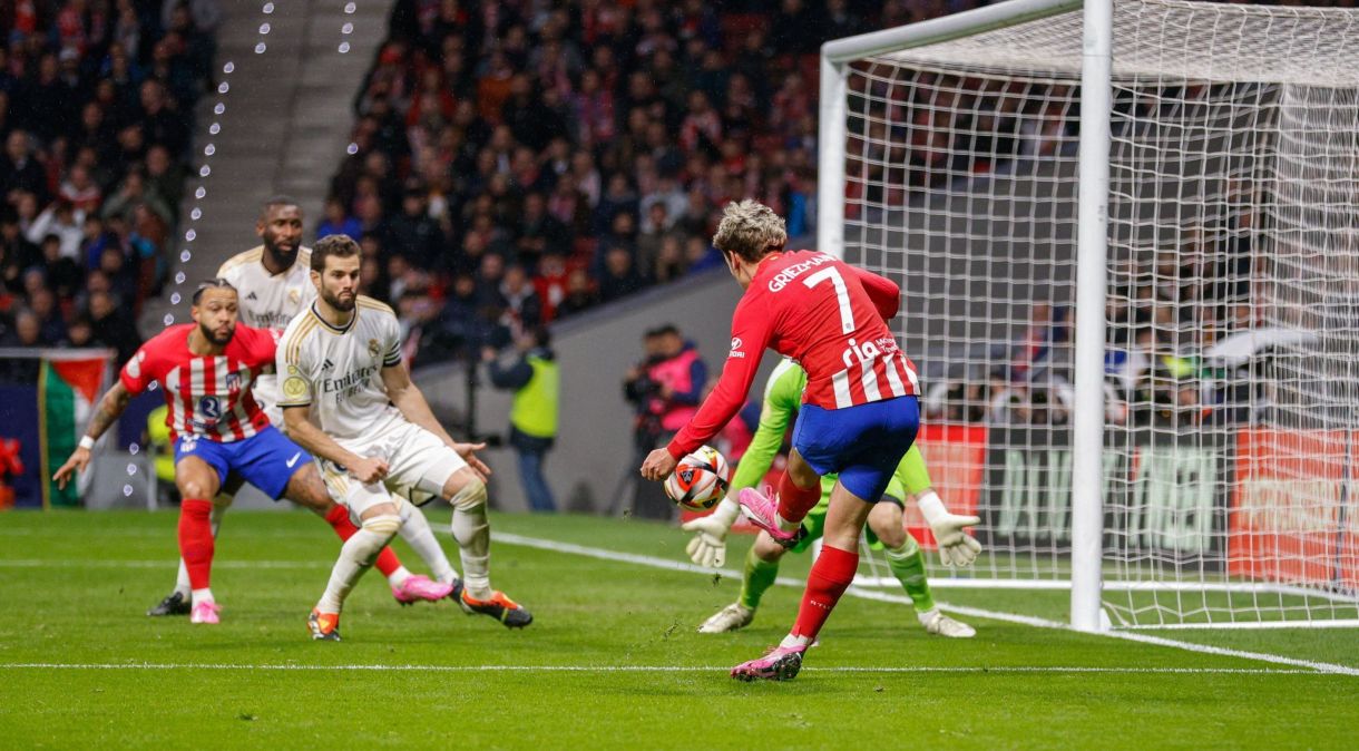 Griezmann marca golaço na prorrogação contra o Real Madrid
