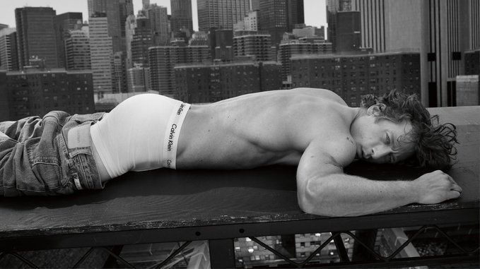 jeremy allen white calvin klein 1