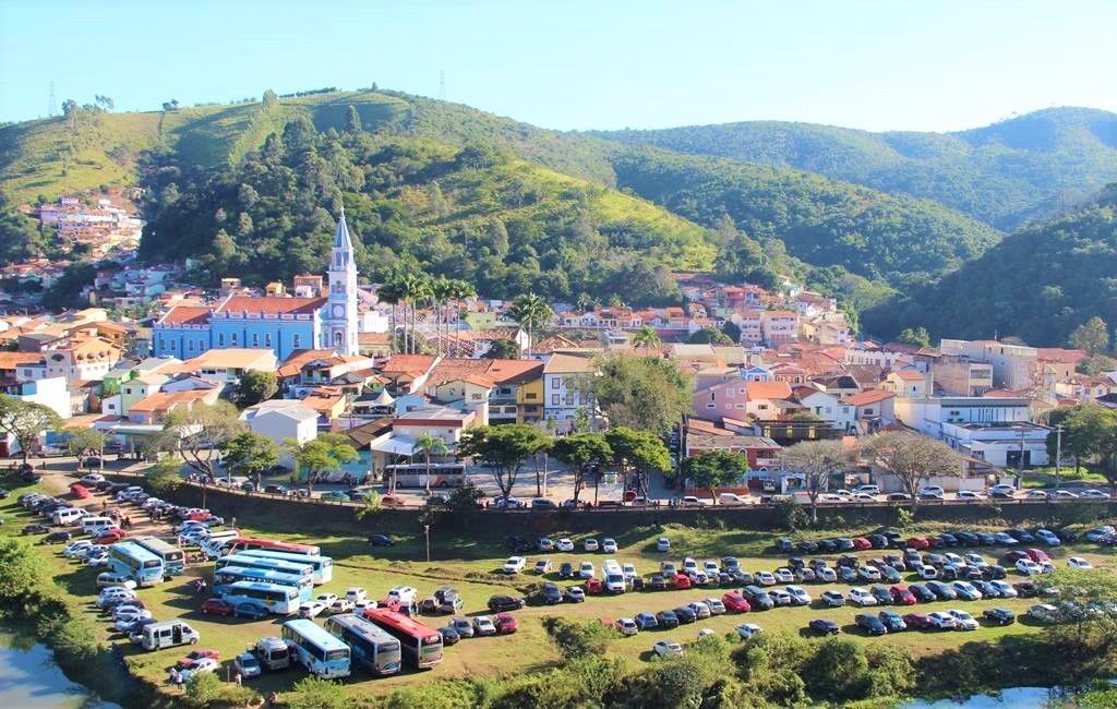 Vista geral da cidade de Paraibuna, no interior de São Paulo