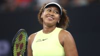 Tênis: Naomi Osaka vence em retorno após quase 500 dias afastada