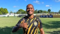 Patric consulta ídolos e faz planos para voltar ao Atlético-MG