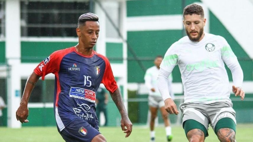 Gabriel Mendes disputa bola com Zé Rafael em jogo-treino contra o Palmeiras; meia vai defender o Suzano no Paulistão A3 e o Jardim Verônia na Super Copa Pioneer