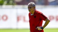 Tite projeta meio com uruguaios De La Cruz e Arrascaeta