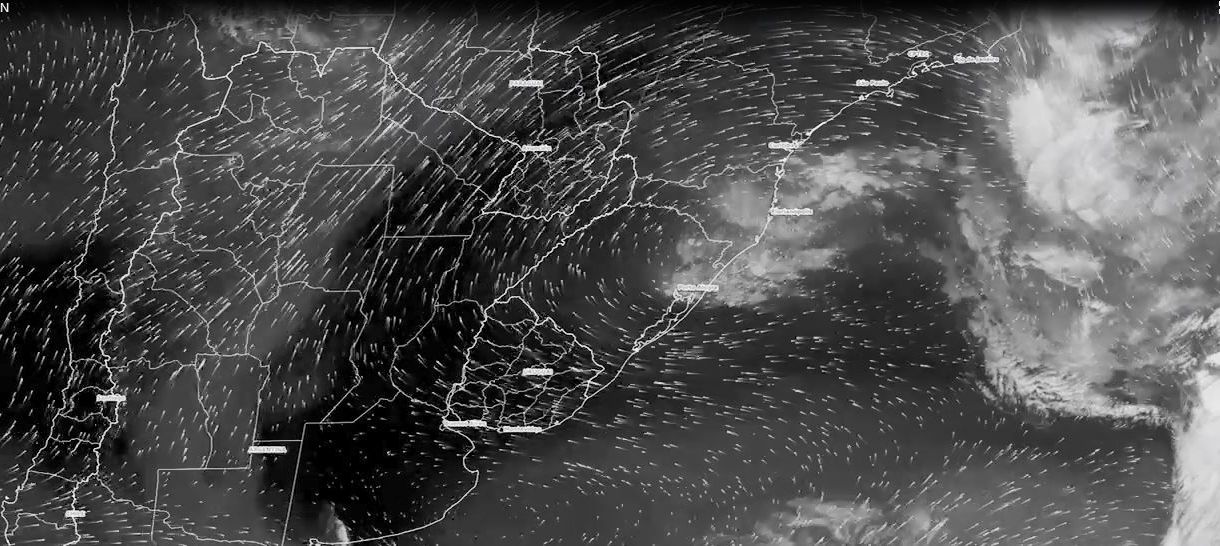 Animação de satélite mostra movimentação atmosférica do fenômeno de Vórtice Ciclônico de Altos Níveis