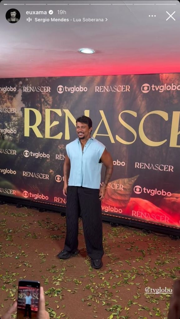 Xamã em festa de lançamento de "Renascer"