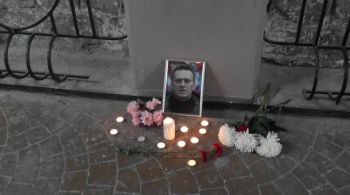 Vigílias para homenagear um dos principais críticos de Putin foram espalhadas pela cidade