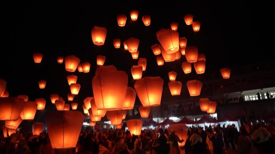 Taiwan tem show de luzes com a chegada do Ano do Dragão