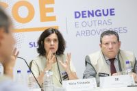 Foco é prevenir mais casos de dengue, diz ministra da Saúde, que descarta emergência nacional