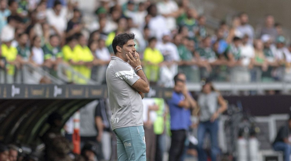 Técnico Abel Ferreira, do Palmeiras, durante decisão da Supercopa no Mineirão