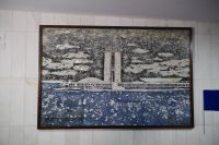 Senado inaugura mosaico de Vik Muniz feito com destroços do 8 de janeiro