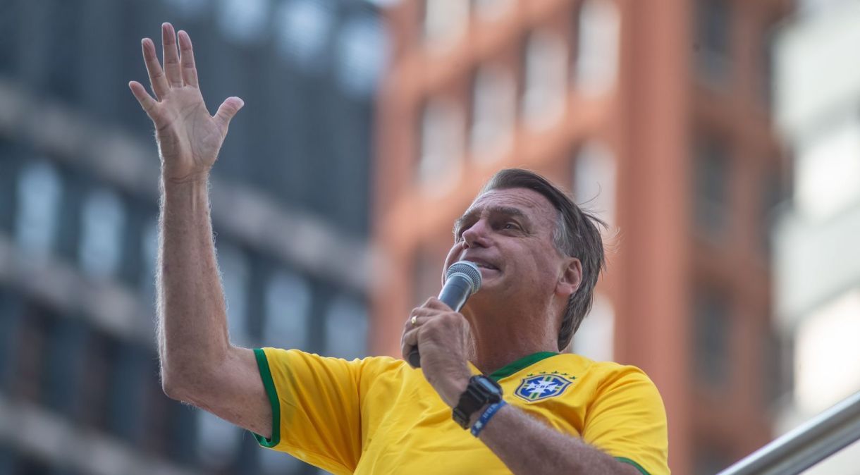 Bolsonaro passará por exames nesta quarta-feira (28)