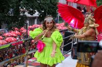 Pós-Carnaval 2024: Daniela Mercury agita foliões em bloco no Centro de SP