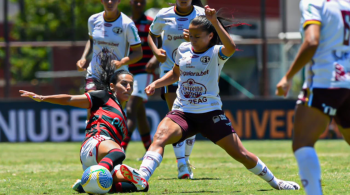 Após empate sem gols no tempo regulamentar, goleira Luciana defendeu última cobrança e classificou a equipe paulista