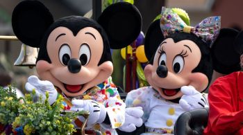 Cerca de 60% dos 1.700 funcionários da Disneylândia nos departamentos de personagens e desfiles buscam uma eleição de representação sindical