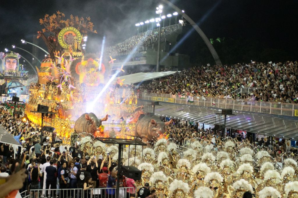 Desfile das escolas de samba do grupo especial de São Paulo