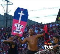 City da Shopee? Torcida do Vitória zoa Bahia após vitória no clássico