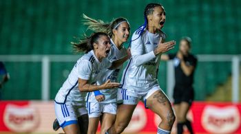 Cruzeiro venceu por 3 a 0, nesta quarta-feira (14), e se classificou pela 1ª vez para uma final nacional de elite no futebol feminino