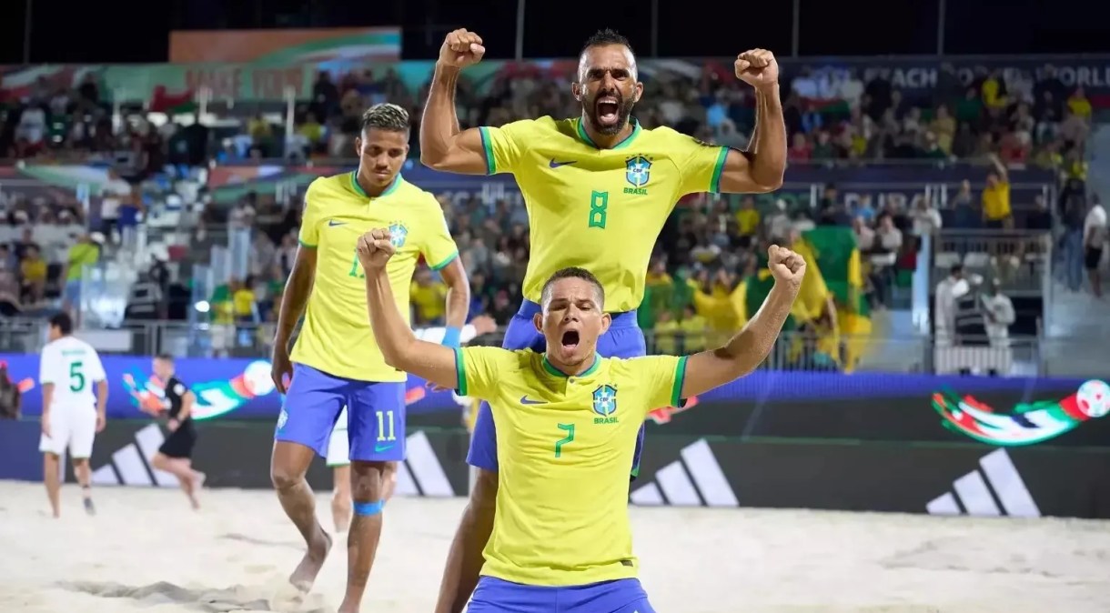 Seleção Brasileira venceu Omã na estreia da Copa do Mundo de Beach Soccer